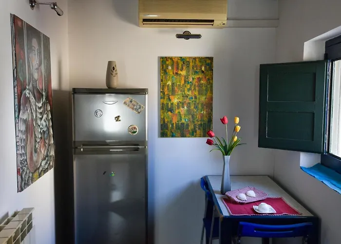 Sopra La Piazza Agira